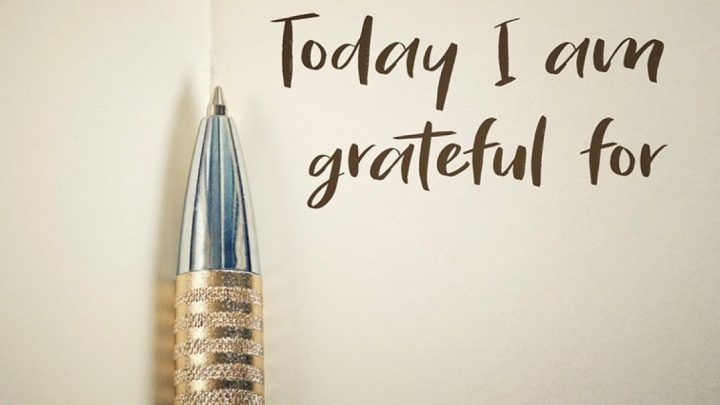 pen on journal that says "today i am grateful for"